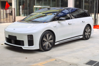 理想汽车 理想i6 2025款 四驱标准版