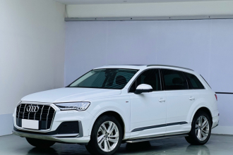 奥迪Q7 2021款 45 TFSI quattro S line运动型