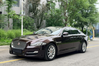捷豹XJ 2016款 XJL 2.0T 两驱典雅商务版