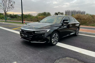 本田 雅阁 2022款 锐·混动 2.0L 锐领版