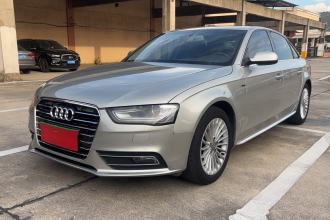 奥迪A4L 2016款 35 TFSI 典藏版 自动标准型