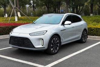 鸿蒙智行 问界M5 2022款 增程四驱至臻版