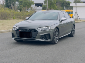 奥迪S4 2023款 S4 3.0TFSI