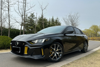 广汽传祺 影豹 2021款 270T DCT J15版