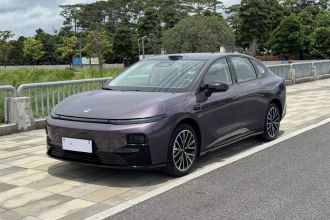 零跑汽车 零跑B01 2025款 650激光雷达版