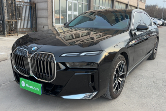 宝马7系 2023款 735Li M运动套装