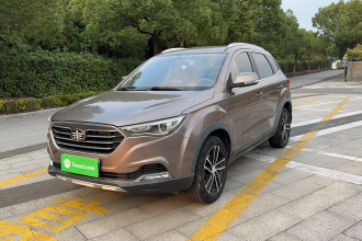 奔腾X40 2017款 1.6L 自动尊享型