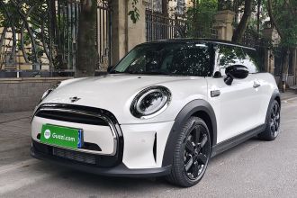 MINI 2023款 改款 1.5T COOPER 艺术家