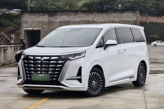 腾势D9 2022款 DM-i 970 四驱旗舰型