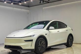 特斯拉 Model Y 2026款 长续航全轮驱动版