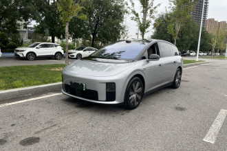 理想汽车 理想i8 2025款 标准版
