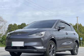 哪吒汽车 哪吒V 2022款 潮 400 Lite