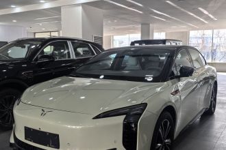 红旗EH7 2024款 690 Pro