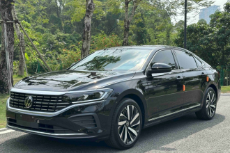 大众 帕萨特 2025款 出众款 380TSI 龙腾版