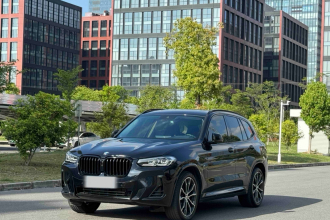 宝马X3 2022款 改款 xDrive30i 领先型 M曜夜套装