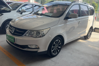 宝骏730 2019款 1.5L 手动超值型 7座 国VI