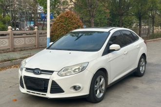 福特 福克斯 2012款 三厢 1.6L 自动风尚型