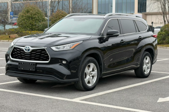 丰田 汉兰达 2023款 2.5L智能电混双擎两驱精英版 5座