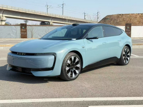 奥迪AUDI 奥迪E5 Sportback 2026款 旗舰quattro型