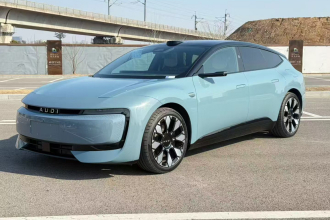 奥迪AUDI 奥迪E5 Sportback 2026款 旗舰quattro型