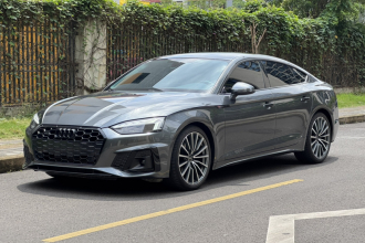 奥迪A5 2023款 Sportback 40 TFSI quattro 豪华动感型
