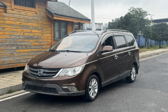 宝骏730 2014款 1.5L 手动舒适型 7座