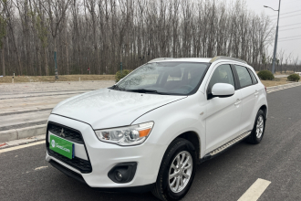 三菱 劲炫ASX 2013款 2.0L CVT两驱精英版