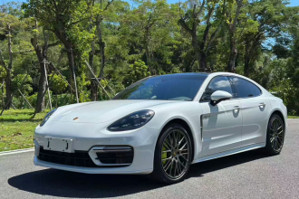 保时捷 Panamera新能源 2022款 Panamera 4 E-Hybrid 铂金版 2.9T