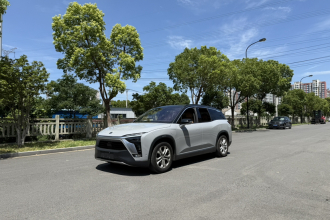 蔚来ES8 2020款 415KM 六座版