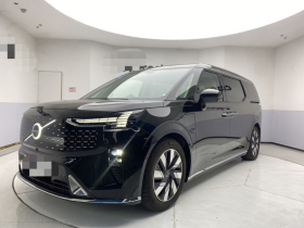 沃尔沃EM90 2025款 Ultra 六座