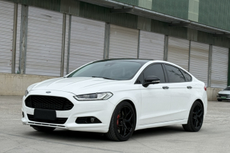 福特 蒙迪欧 2013款 2.0L GTDi240豪华运动型