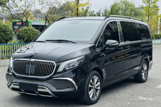奔驰V级 2018款 V 260 AMG 运动版 国VI