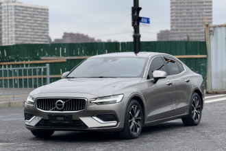 沃尔沃S60 2020款 T4 智逸豪华版