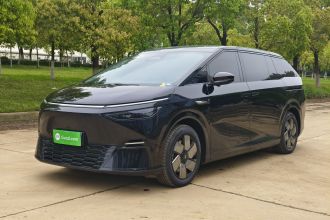 小鹏X9 2025款 纯电 650长续航 Max