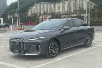 荣威M7 DMH 2025款 160km悦享版
