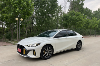 广汽传祺 影豹 2021款 270T DCT J16版