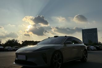 蔚来ET5T 2024款 75kWh Touring