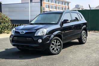 现代 途胜 2013款 2.0L 手动两驱时尚型