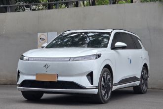 东风奕派 eπ008 2025款 636Ultra纯电版 5座