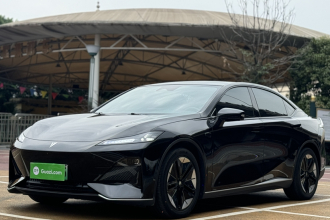 深蓝汽车 深蓝SL03 2025款 纯电经典版