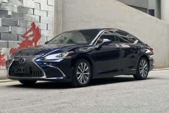 雷克萨斯ES 2018款 300h 卓越版 国VI