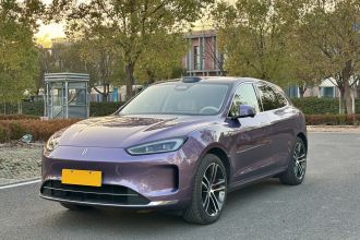 鸿蒙智行 问界M5 2025款 增程   Ultra 四驱版