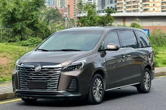 别克GL8 2023款 陆上公务舱 尊贵型