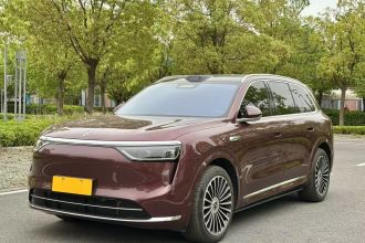 鸿蒙智行 问界M8 2025款 增程 Ultra版 53.4kWh 5座版 (192线激光雷达）