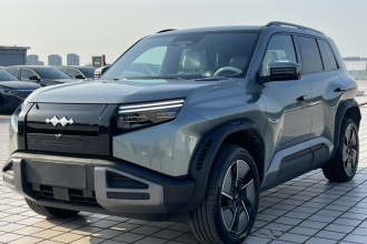 方程豹 钛3 2025款 501KM 四驱Ultra版