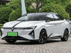 灵悉L 2025款 头号玩家版+超级加倍选装包