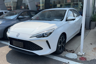 荣威i5 2023款 1.5L CVT尊荣版