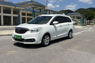 海马V70 2016款 1.5T 自动适·享型 6座