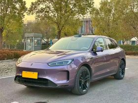 鸿蒙智行 问界M5 2025款 增程   Ultra 四驱版