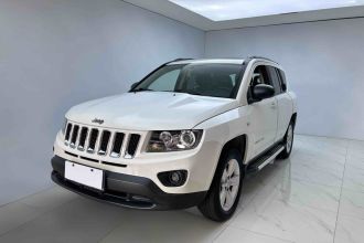 Jeep 指南者(进口) 2015款 2.0L 两驱运动版